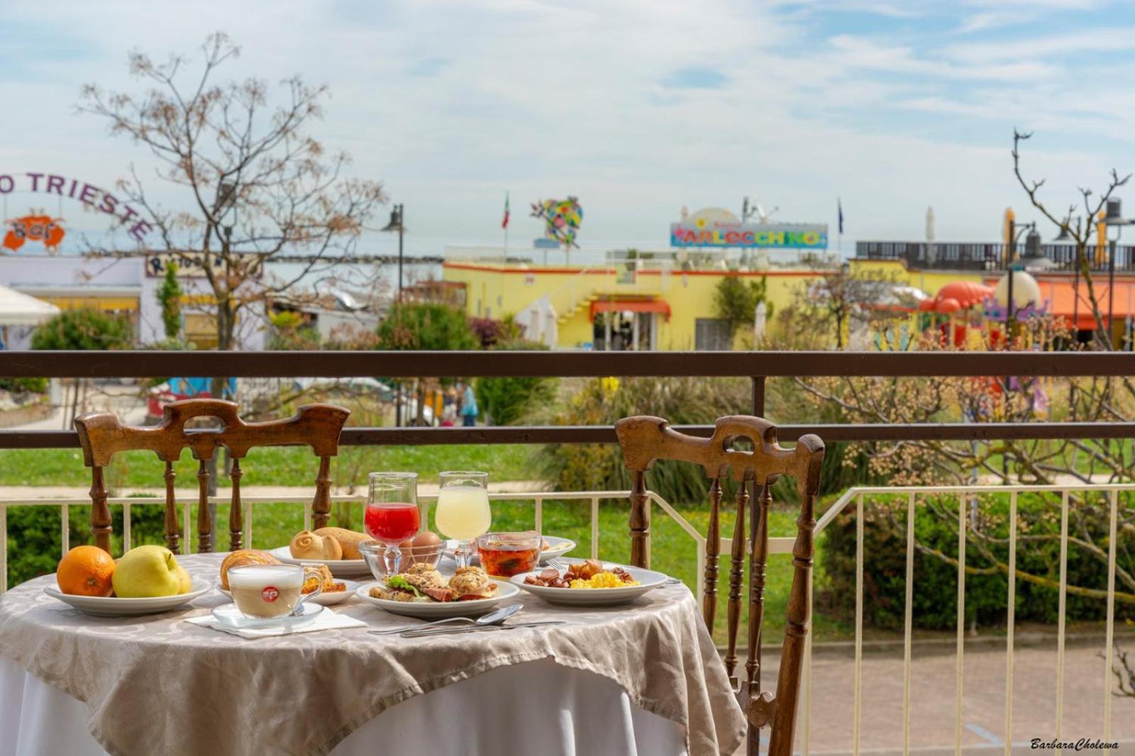 Hotel Atlas Cesenatico Kültér fotó
